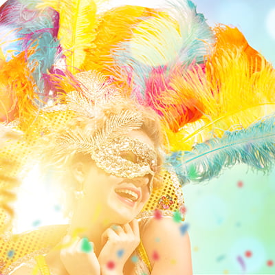 美由希の整ったプロポーションを紹介しています